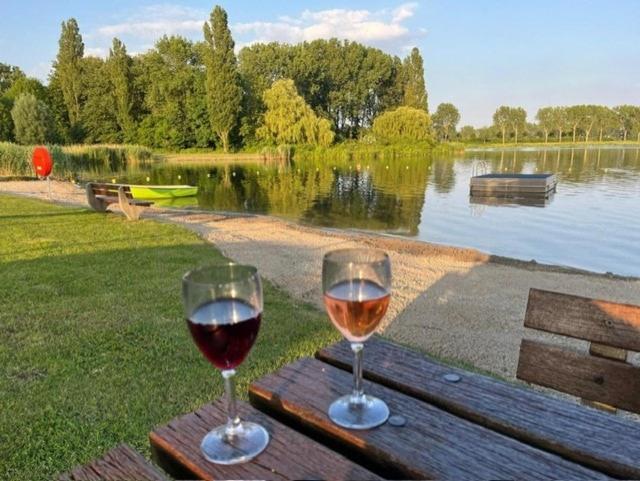 Maasparcje Ecolodge K2 Roermond Esterno foto